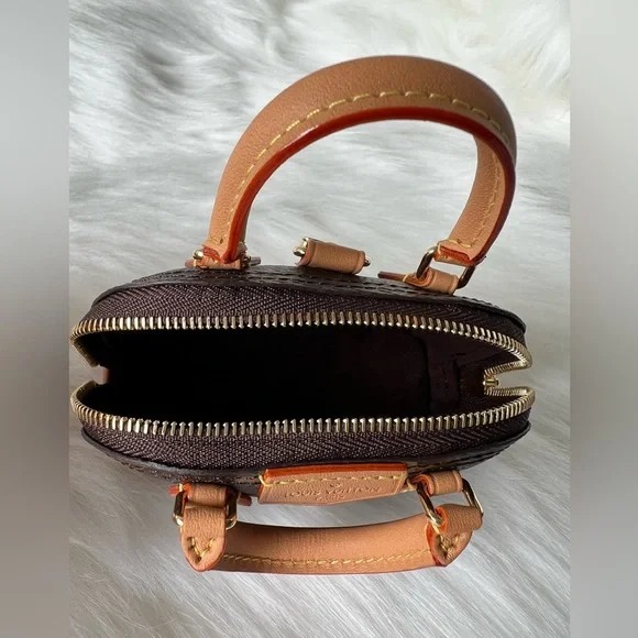 Miniature Alma - Picture 4 of 5